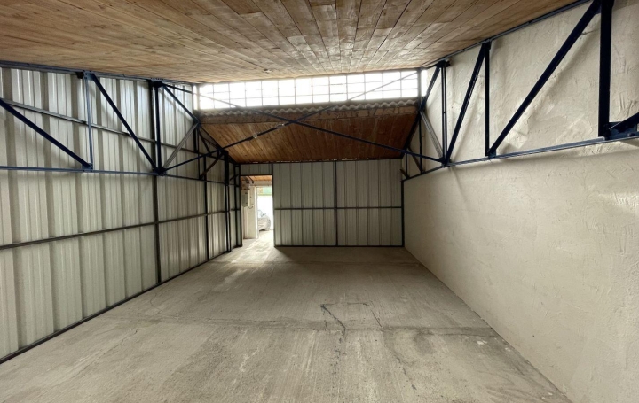  SISYPHE immobilier Garage / Parking | PEYROLLES-EN-PROVENCE (13860) | 42 m2 | 400 € 