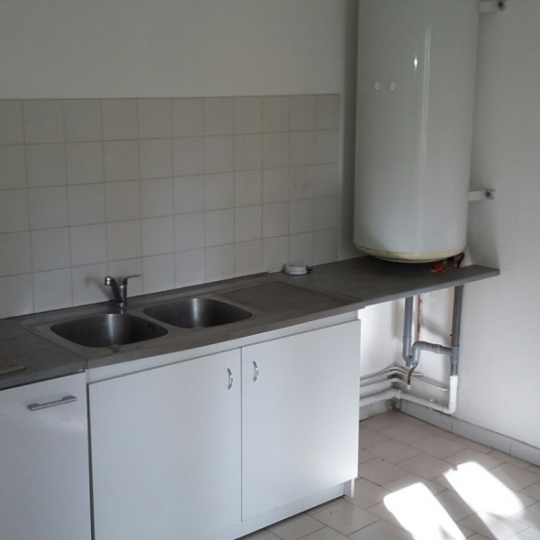  SISYPHE immobilier : Appartement | PEYROLLES-EN-PROVENCE (13860) | 43 m2 | 520 € 