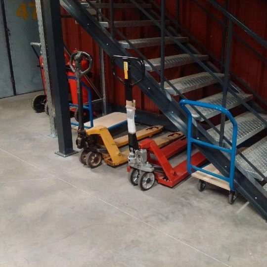  SISYPHE immobilier : Garage / Parking | LES PENNES-MIRABEAU (13170) | 5 m2 | 90 € 