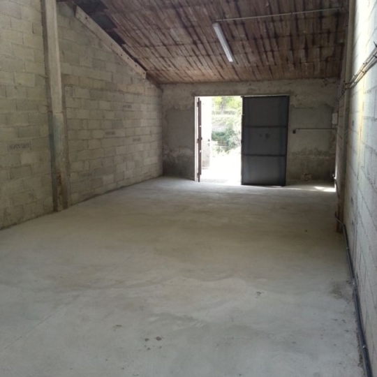  SISYPHE immobilier : Garage / Parking | MEYRARGUES (13650) | 95 m2 | 690 € 