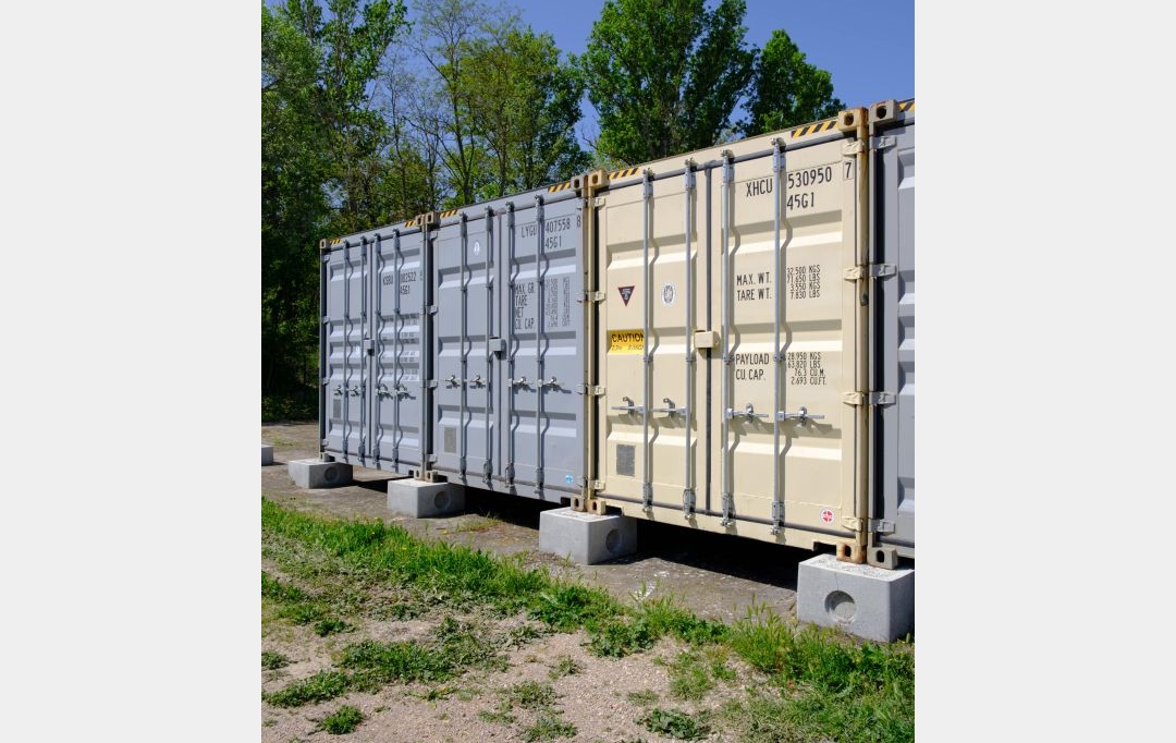 SISYPHE immobilier : Garage / Parking | PEYROLLES-EN-PROVENCE (13860) | 28 m2 | 260 &euro; 