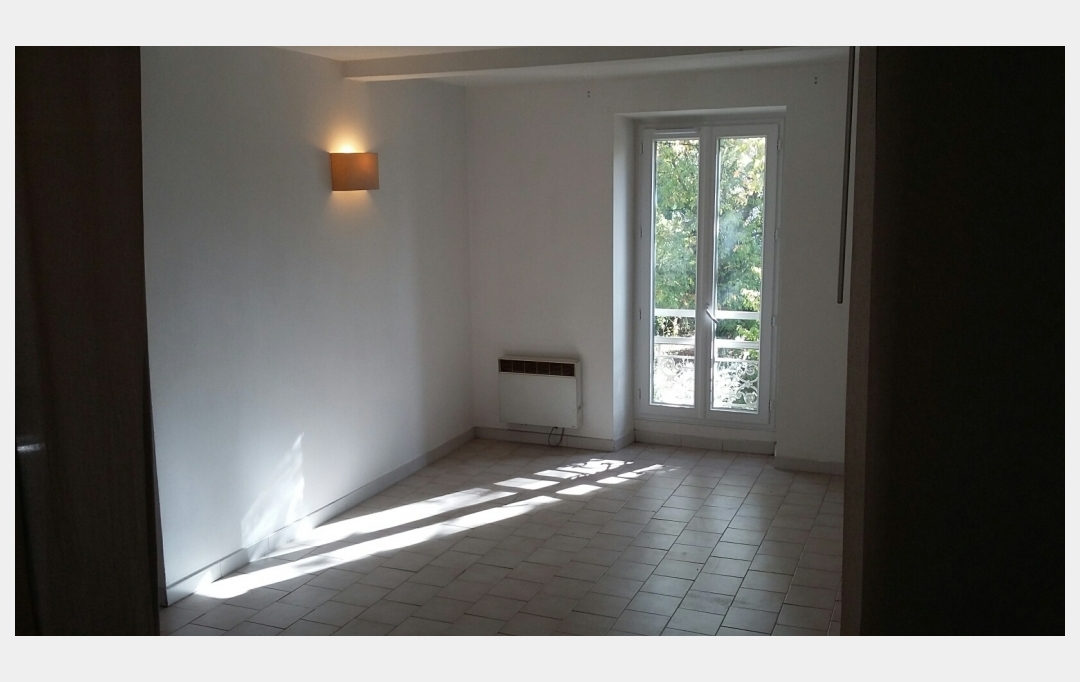SISYPHE immobilier : Appartement | PEYROLLES-EN-PROVENCE (13860) | 43 m2 | 520 € 
