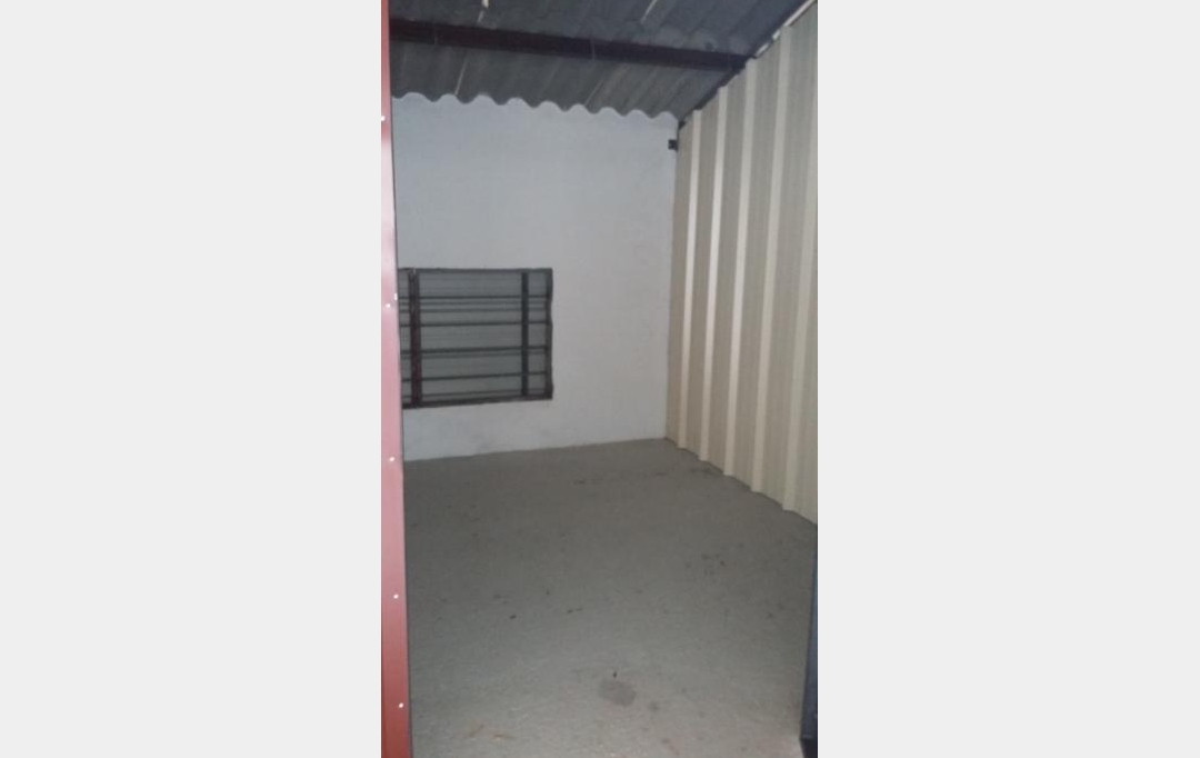 SISYPHE immobilier : Garage / Parking | LES PENNES-MIRABEAU (13170) | 4 m2 | 80 € 