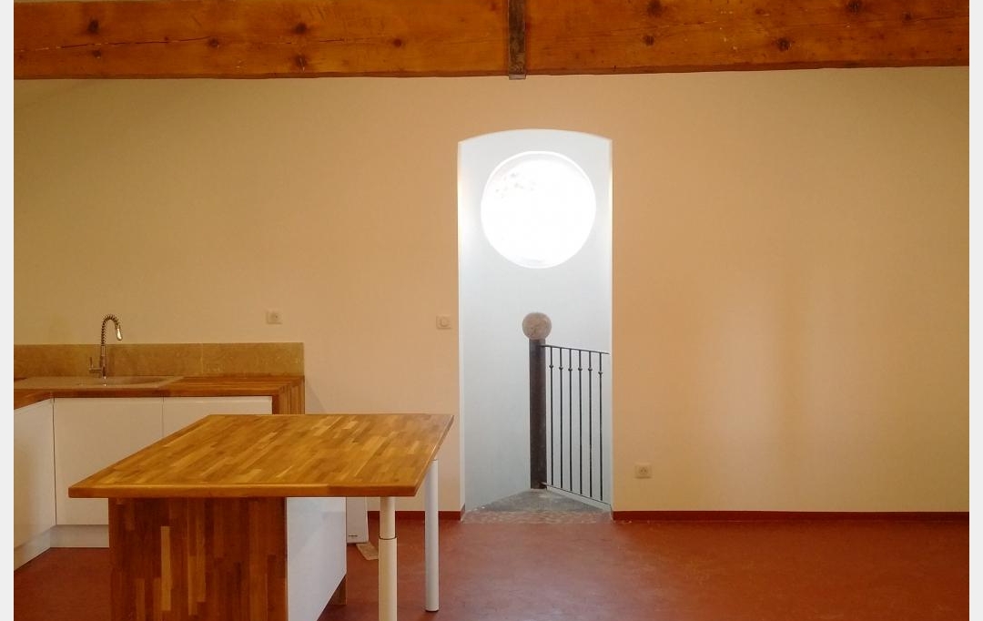 SISYPHE immobilier : Maison / Villa | VENELLES (13770) | 136 m2 | 1 963 &euro; 