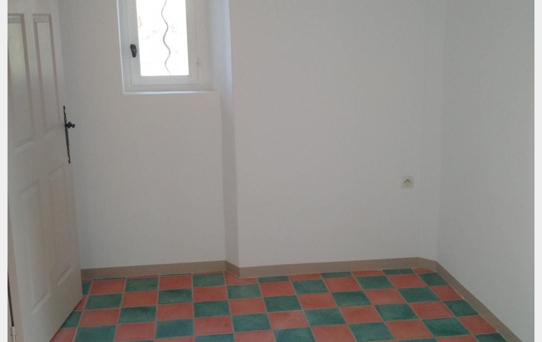 SISYPHE immobilier : Maison / Villa | VENELLES (13770) | 136 m2 | 1 963 &euro; 