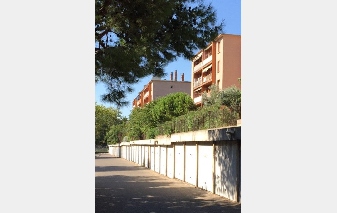 SISYPHE immobilier : Garage / Parking | MARSEILLE (13009) | 13 m2 | 71 000 &euro; 